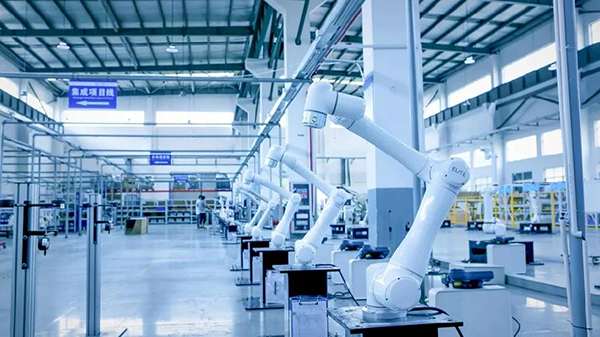 NG28娱乐协作手臂，满足汽车行业复杂工艺需求