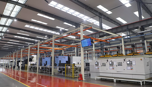 NG28娱乐缸盖砂芯自动修芯机器人